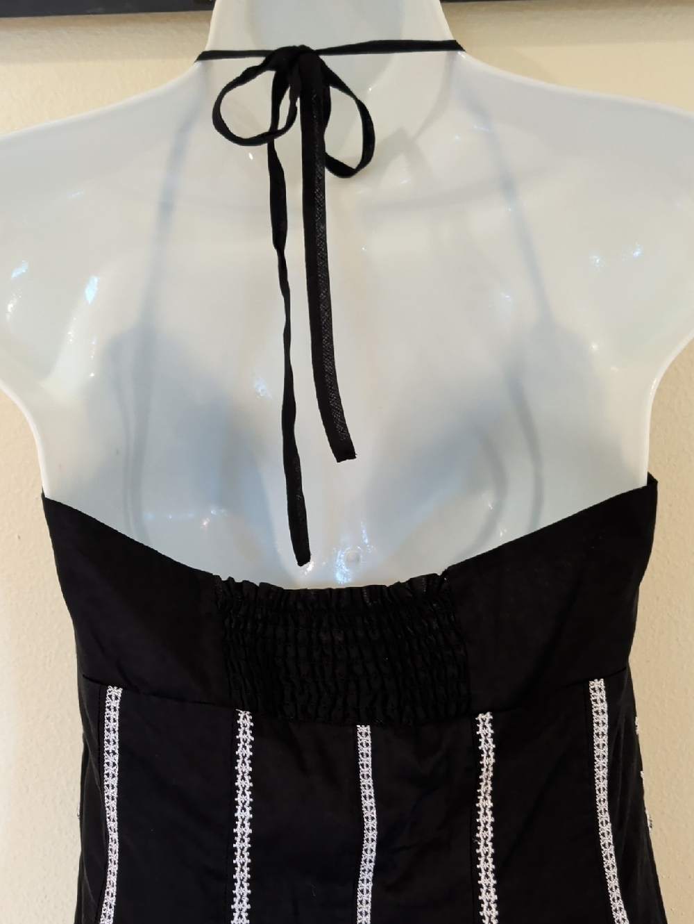 White House Black Market Black Halter Midi Dress with White Lace Details Size 4 - Picture 10 of 11